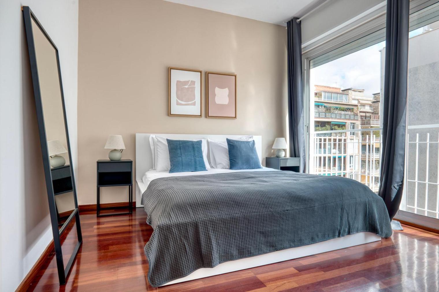 Apartment Renovated Les Tres Torres 3br Bcn-94 *